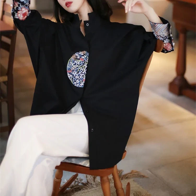 Spring Women Vintage Floral Luxury Embroidery Blouse Elegant Long Batwing Sleeve Blouse Shirts Woman Fashion Party Blousa NS635