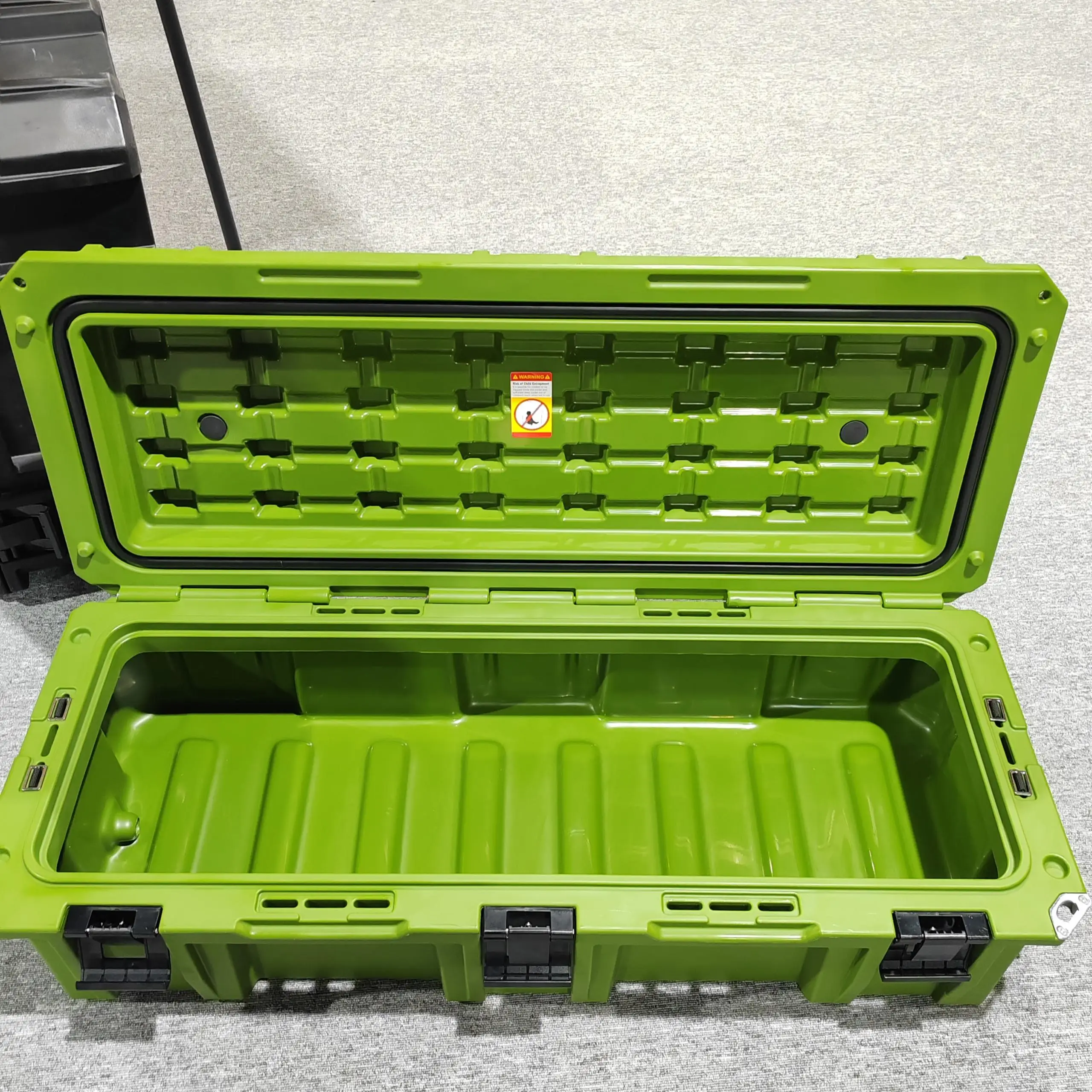 4X4 Overland Car Roof Storage Box Explosion-proof Box tool box