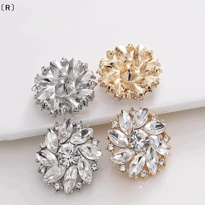 〔R〕2/4Pcs Sparkling Rhinestone Flower Shaped Metal Button Suitable For Decorative Buttons On Clothing