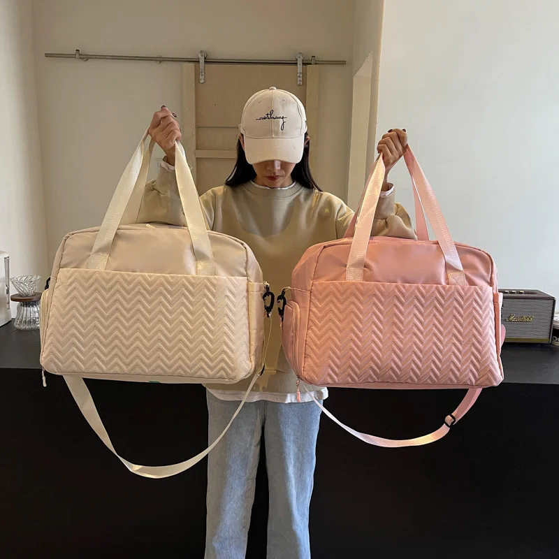 

Large Capacity Lightweight Tote Bag for Women Dry Wet Separation Short Trip Travel Gym Yoga Sports Bag Designer Luxury Bag Style