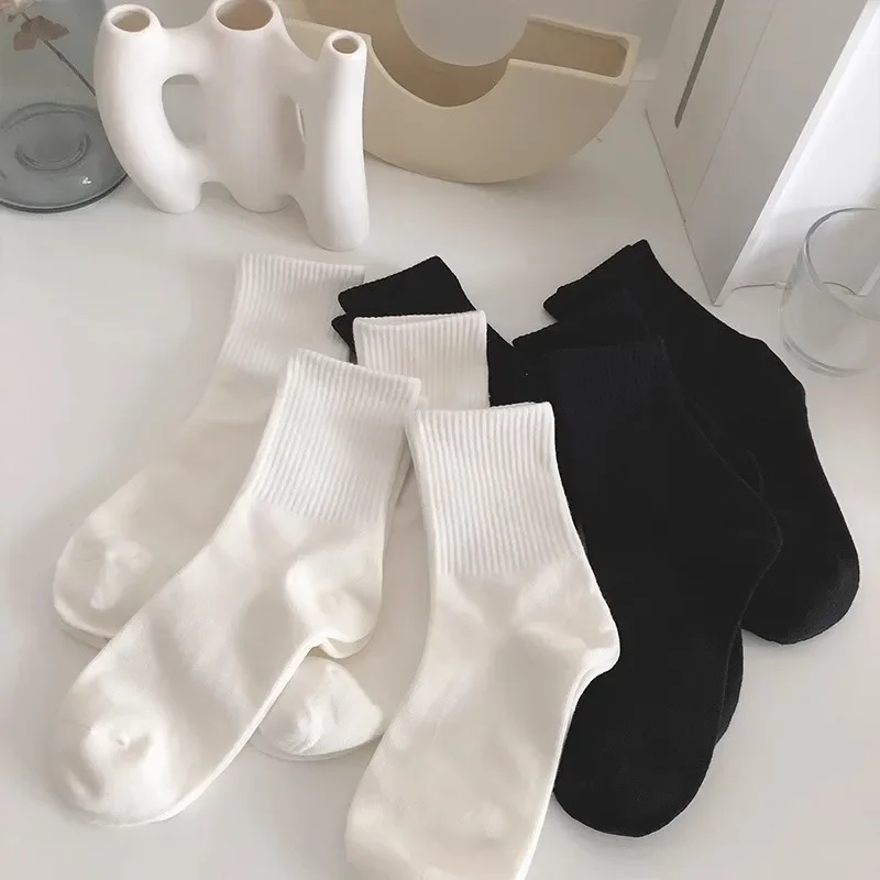 1/2pairs Women Cotton Fashion Milddle Tube Sock Striped Pattern Solid Color Black White Breathable Sock Comfortable Simple Socks