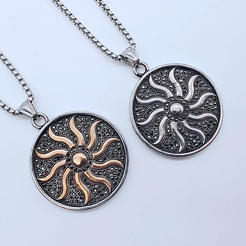 

Sun Wheel Golden-Sun Kolovrat Slavic Amulet Pendant Norse Occult Symbol Pendant Gray Rhinestones Bling Bling Men Necklace