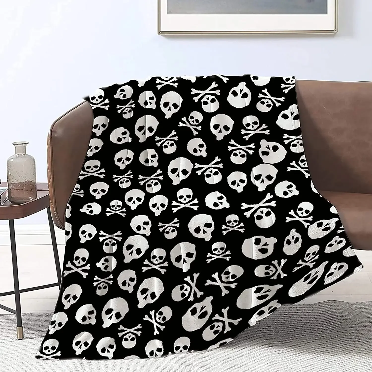 Halloween Skull Bones Throw Blanket, Super Soft Blanket for Gifts, Plush Lightweight Fuzzy Cozy Blanket, Microfiber for Couch an