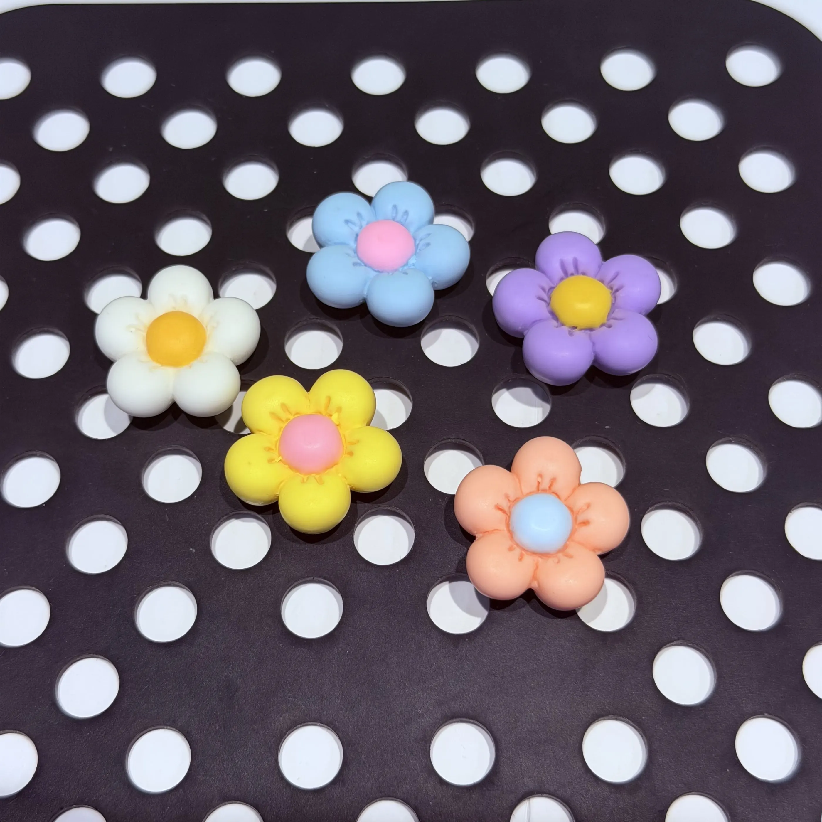 5-50pcs Beautiful Flowers Shoe Charms Resin Shoes Accessories DIY Sandal Shoes Buckle Decorations fit Wristband Party Kids Gifts