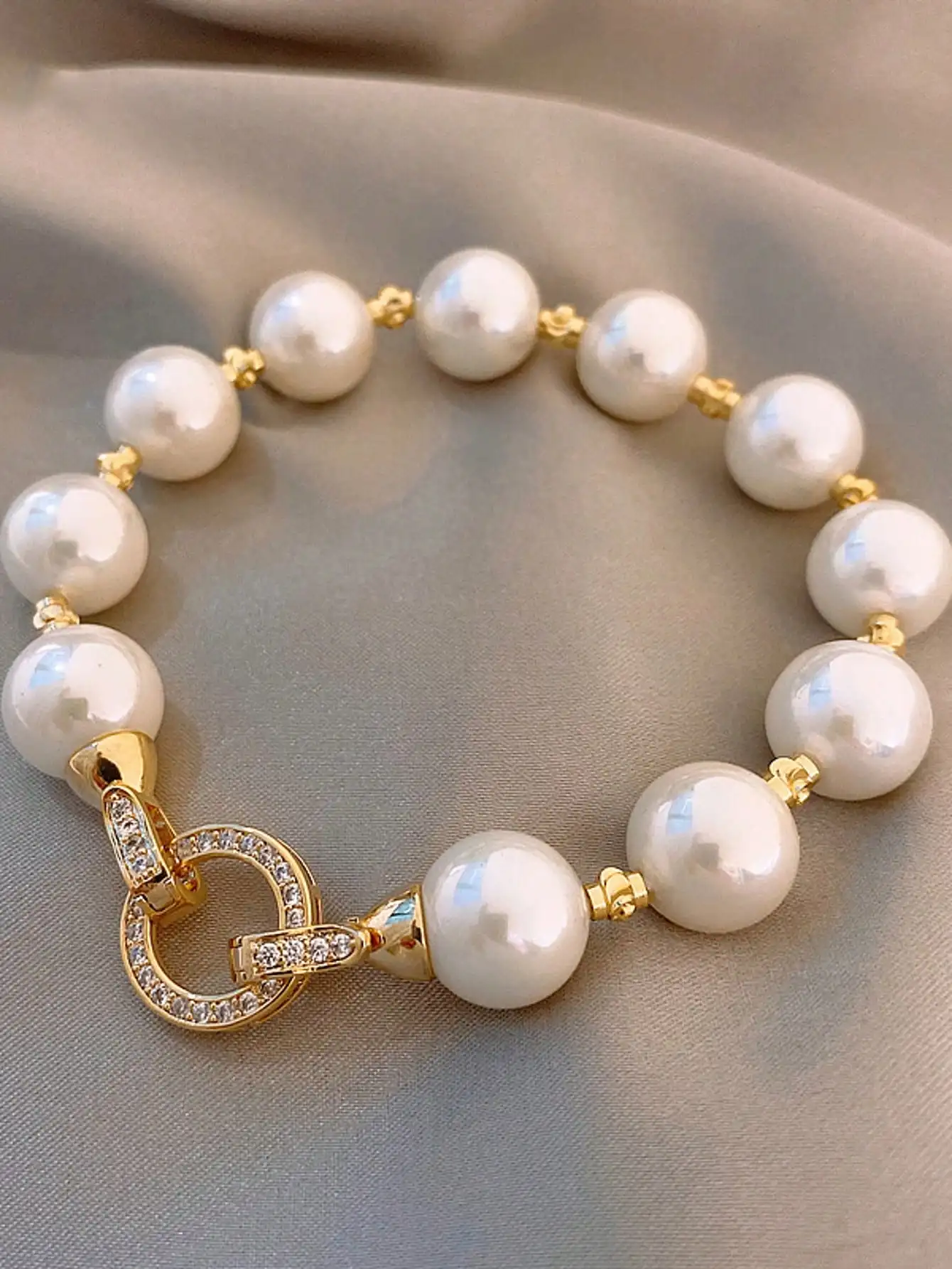 1pc Faux Pearl Beaded Bracelet, Fashionable & Elegant Gold-Color Faux Pearl Bracelet Suitable For Women, Suitable For Dating, Wedding, Summer Outing, Beach Holiday, Party Wear, Gift For Holiday, Jewelry Gift SJ25052444343337378