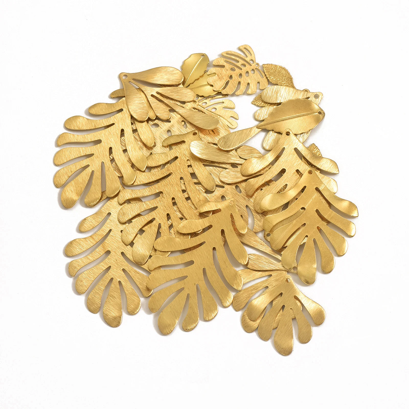 Original brass forest leaf pendant with exaggerated personality, brushed and embossed leaf jewelry making accessories