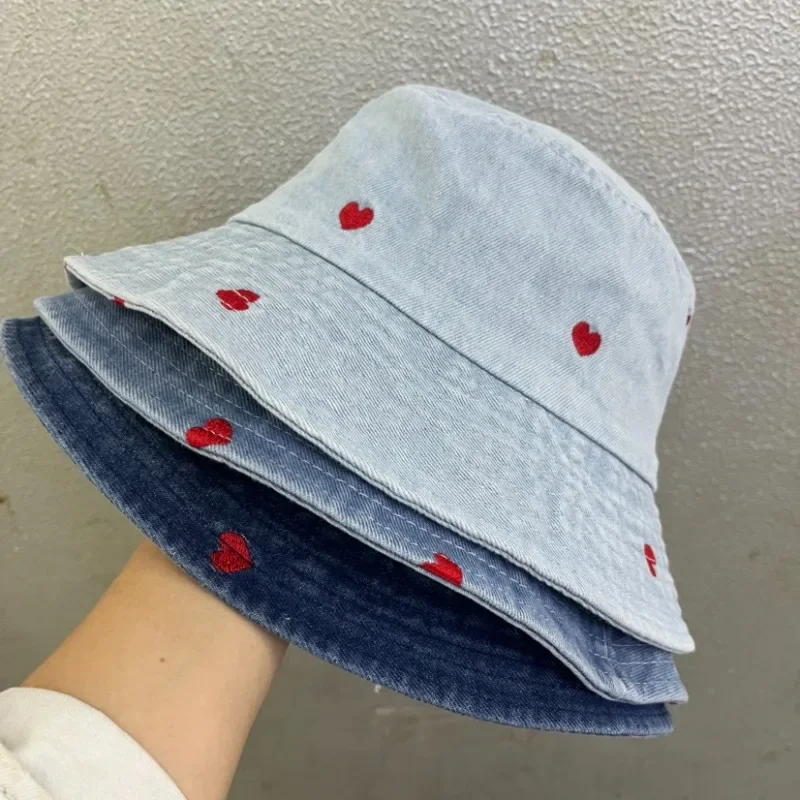 

Trendy Fisherman Hat for Women Hiking Bucket Hats Denim Hats Summer Sunscreen Sun Hat Heart Print Outdoor Beach Basin Cap