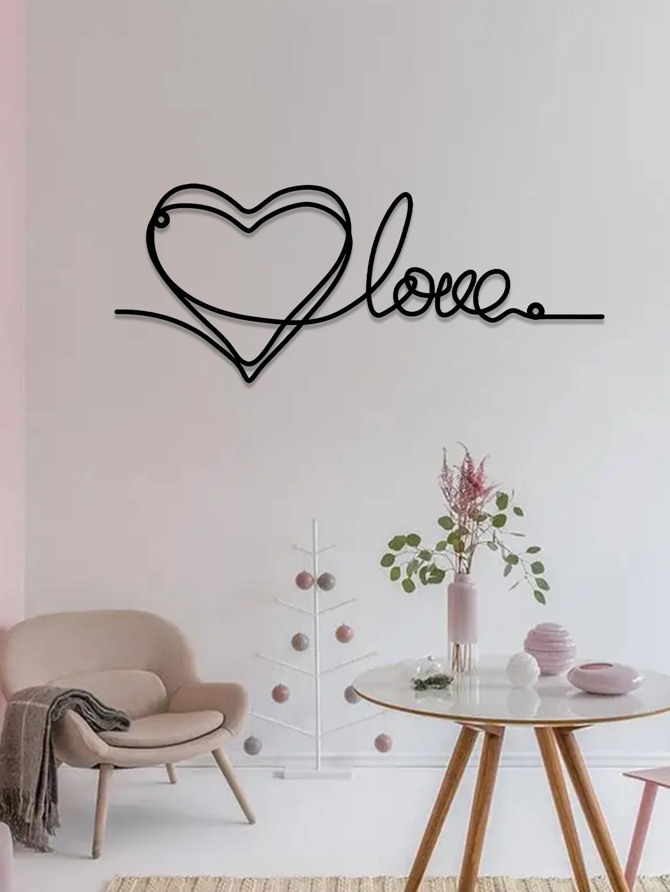 1 Stück Stilvolle Schwarze Metall-Wanddekoration 'Love', Minimalistische Linienkunst-Dekoration, Herzförmiger Ausschnitt, Geeignet für Zuhause, Büro oder We