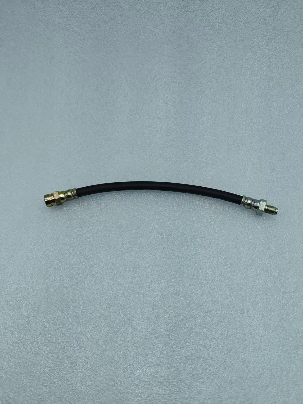 

Шланг цилиндра выключения сцепления для Ssangyong MB100 MB140 ISTANA 6612953235