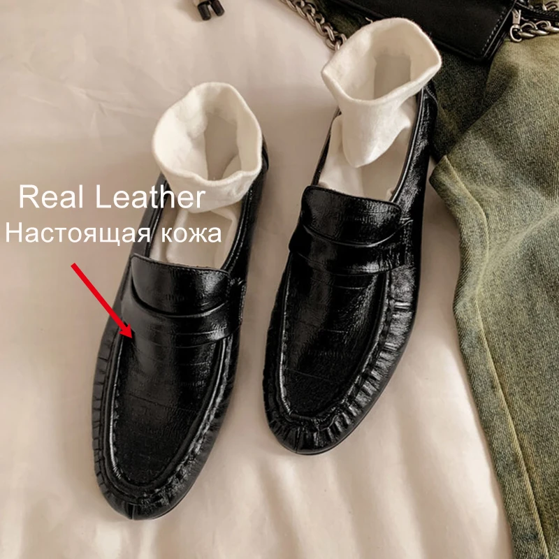 Women's Leather Slip-On Loafers - Round Toe Office Flats