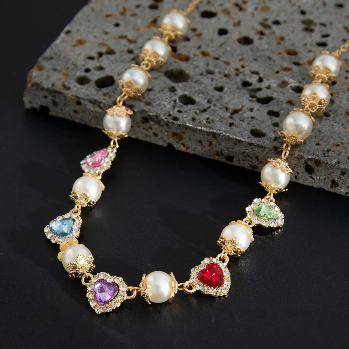 ﻿   حساسة القلب تقليد اللؤلؤ عقد قصير للنساء الرجال الملونة الزركون الربط المختنق سلسلة العصرية مجوهرات الحفلات Gif