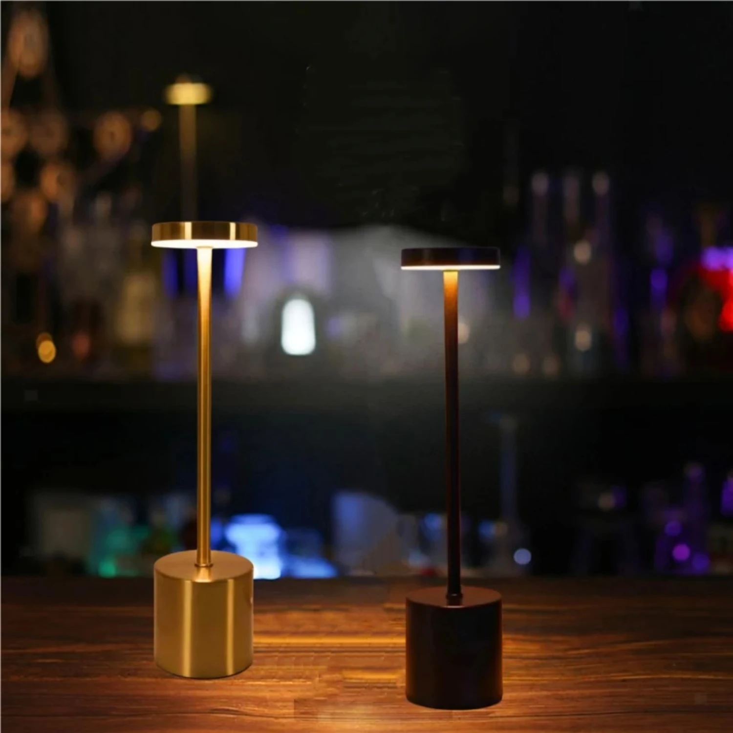 Neue wiederaufladbare USB-Schreibtischlampe, 3-farbig, dimmbar, Metall-Tischleuchten, Nachttisch, Esszimmer, Wohnzimmer, Dekoration, Geschenkbeleuchtung