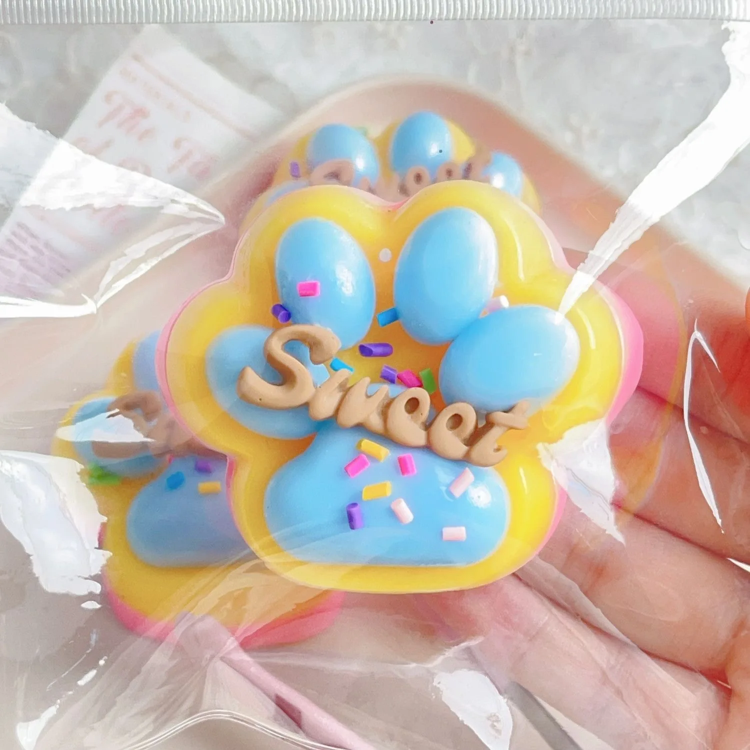 Squishy Cat PAW Pinch Fidget ของเล่นช้า Rebound ความเครียดบรรเทาของเล่นโปร่งใส Cube Blingbling บีบของขวัญของเล่นสําหรับเด็ก