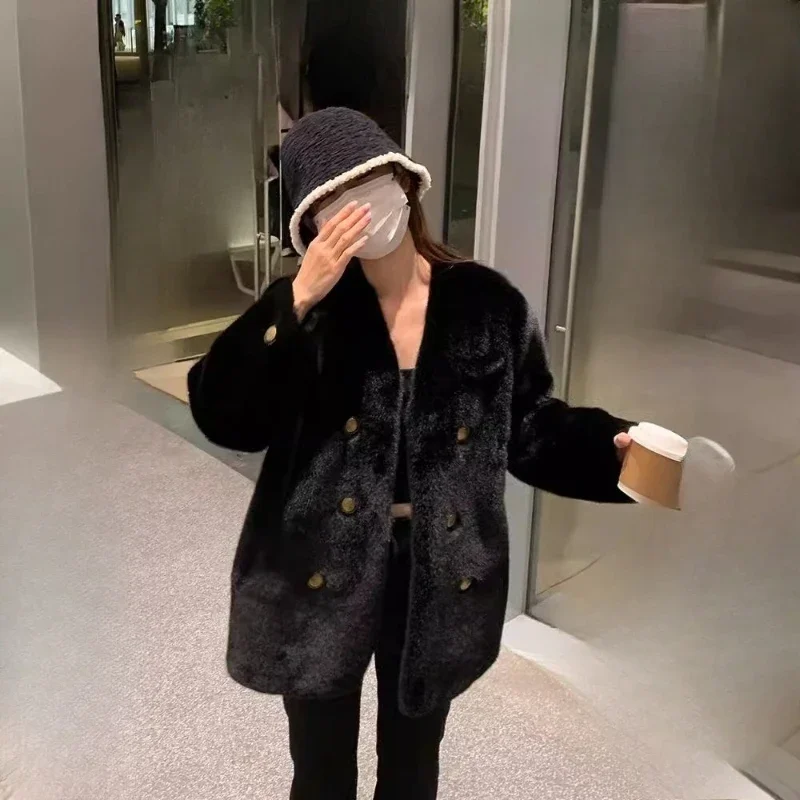 เสื้อแจ็คเก็ตเหมาเหมา รุ่นใหม่สำหรับฤดูหนาว สวยงาม อารมณ์หรูหรา อ่อนโยน แฟชั่นหลวม ขนเฟอร์มิงค์เทียมแบบผสมผสาน