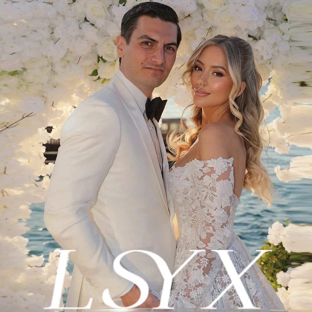 LSYX Robe de mariée personnalisée en dentelle à épaules dénudées avec manches longues, train, design élégant, silhouette intemporelle