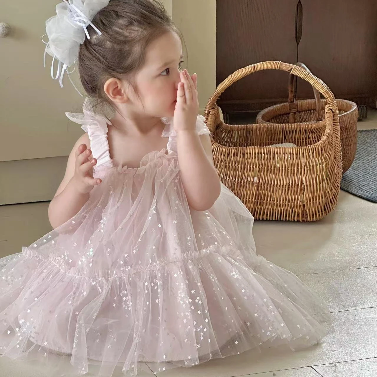 Girls Skirt 2025 Spring Summer New Childrens Clothing Korean Girl Baby Sweet Fashionable Halter Sequin Princess Net Gauze Skirt