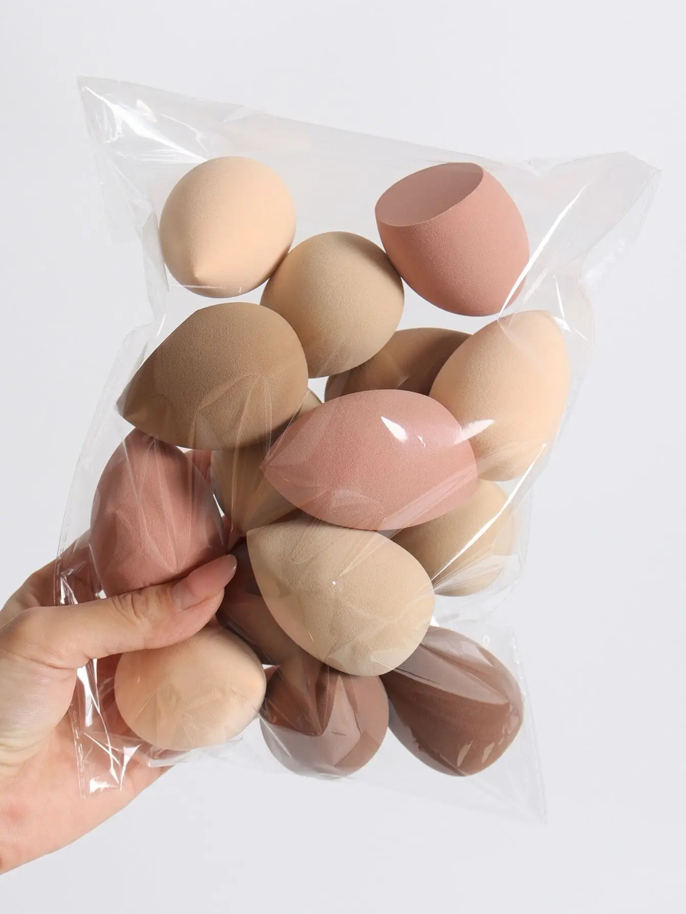 

15pcs/Pack Cosmetic Sponge, Color & Shape Random, Suitable For All Skin Types, Latex-Free Multipurpose Makeup Sponge For Liquid, Cream, And Powder, No Streaks, Smooth Makeup Application,Makeup,Cheap,Room Decor,Vanity,Travel,Bedroom,Makeup Accessories,Puff
