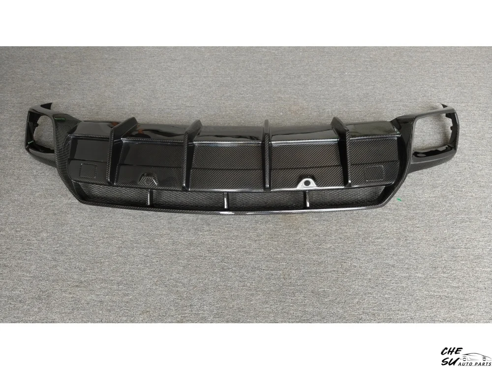 1016 Style Carbon Fiber Rear Diffuser Body Kit for Lamborghini URUS S Upgrade, Customized Rear Bumper Lip Car Kit, Car Supplies