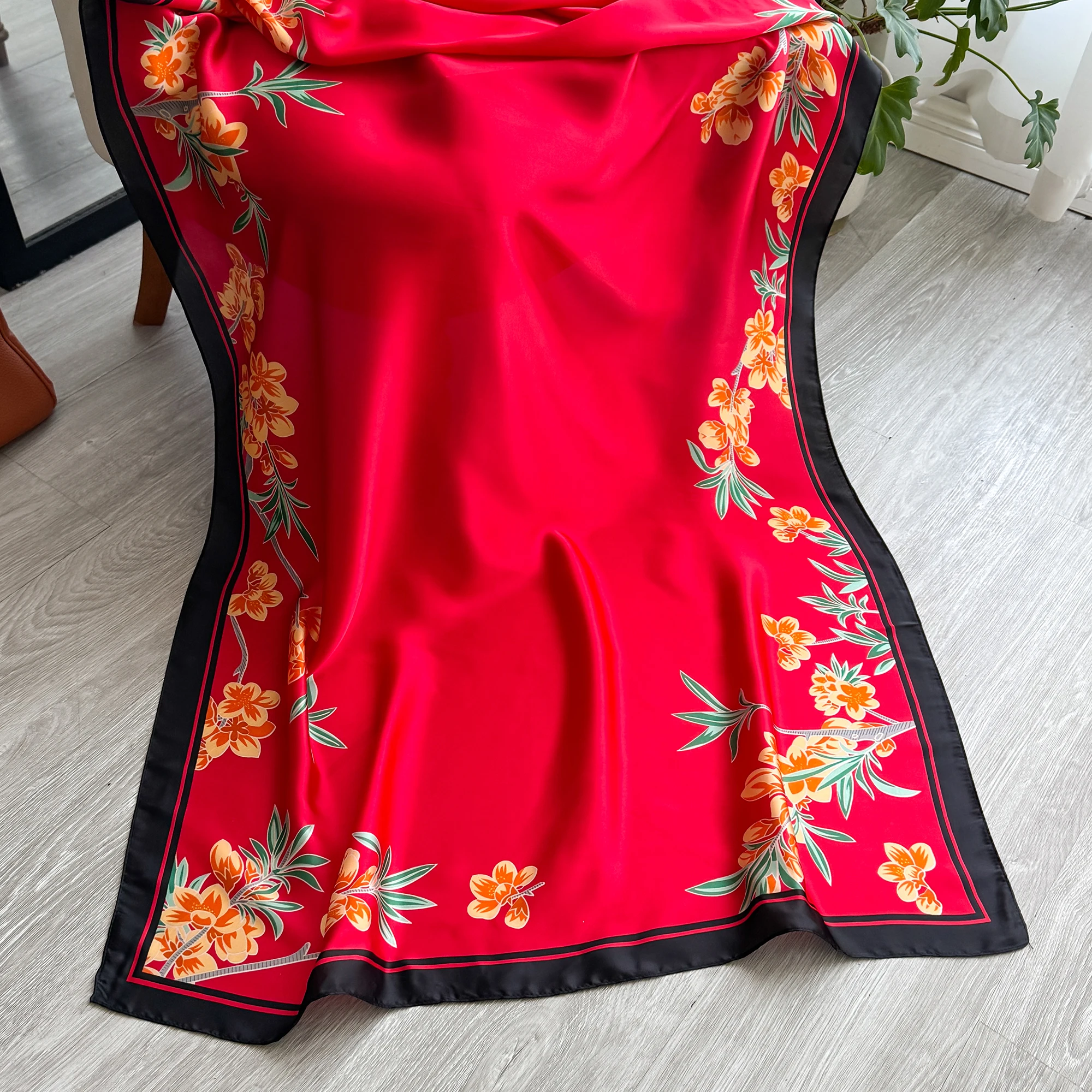 Klassischer Seidenschal 180x90cm für Damen, großer modischer bedruckter Schal für Büro, Hijab, Strandtuch, Bandana, Muffler, Pareo – Detail 4