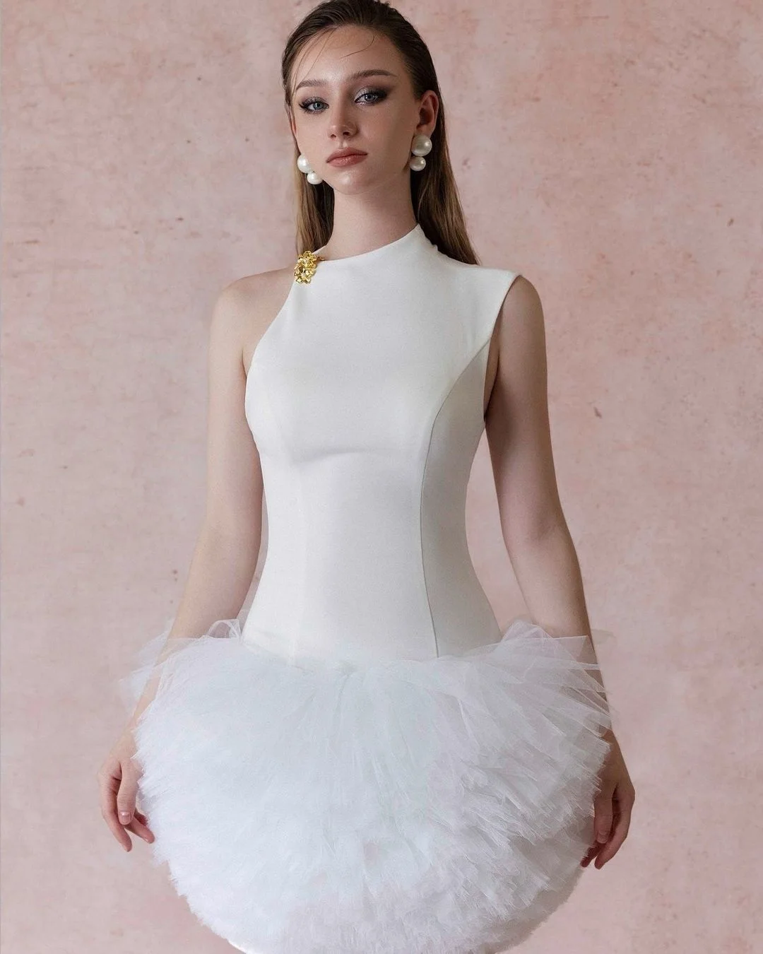 2025 Couture Stretch blanc Tulle robes de soirée à plusieurs niveaux Tulle courte robe de bal Mini longueur femmes Cocktail robe formelle personnalisé