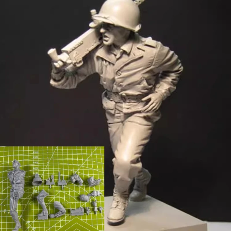 

1/16 Casting Resin Model Gray Kit GK Soldier Model Needs To Be Assembled in An Uncoated State