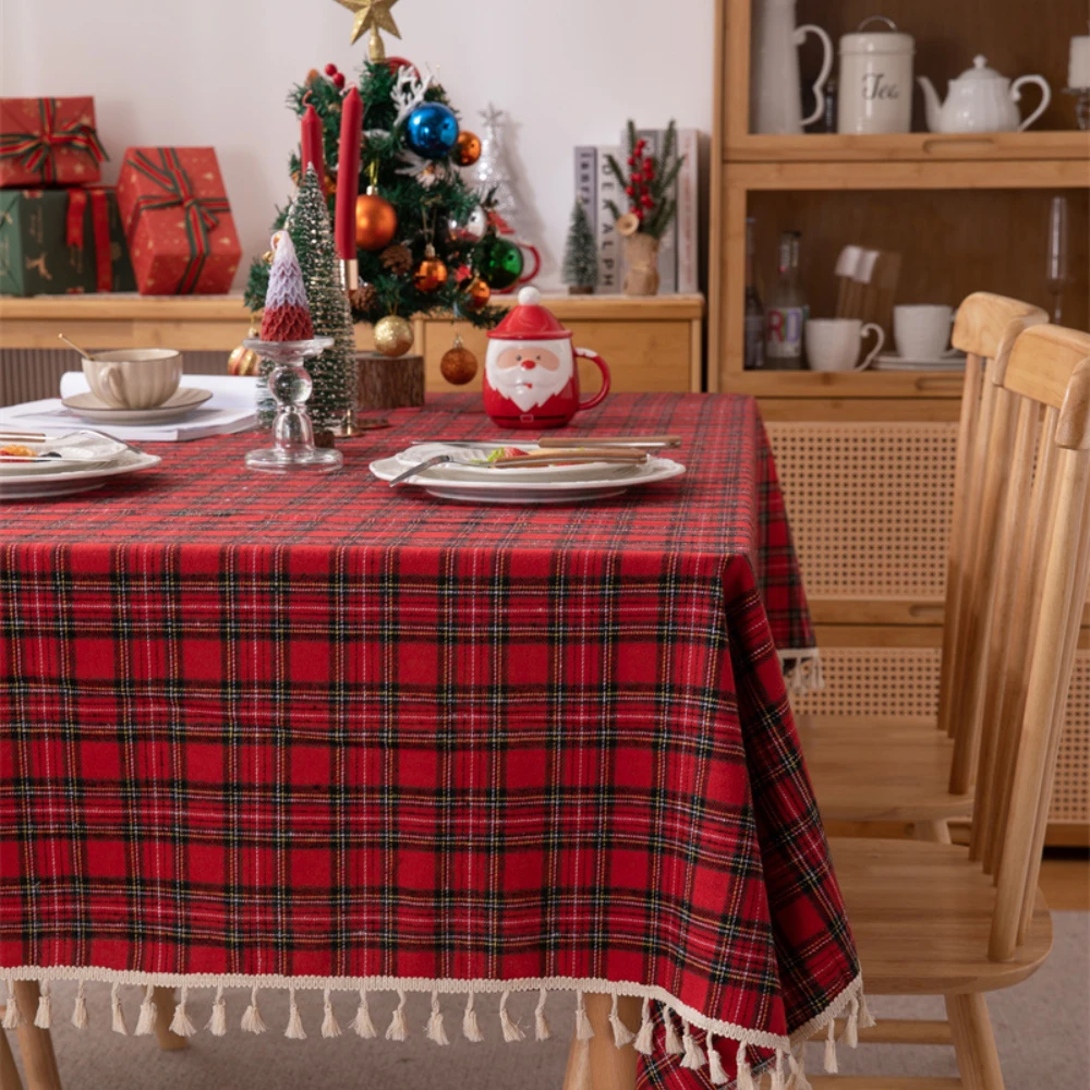 

Christmas Red Green Plaid Holiday Table Cloth Table Cove Suitable for Family Dinner Party Kitchen Restaurant New Year Decoration