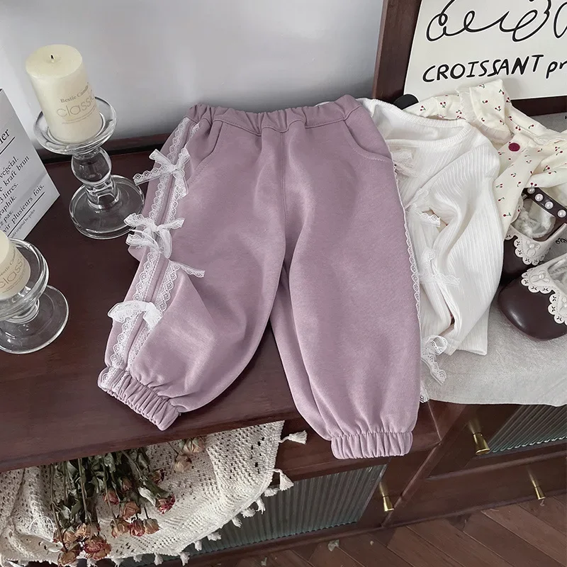 Sweet Baggy Sweatpants Girl Childrens Trousers 2024 Autumn New Products Bow Lace Pants Comfortable and Casual image 2