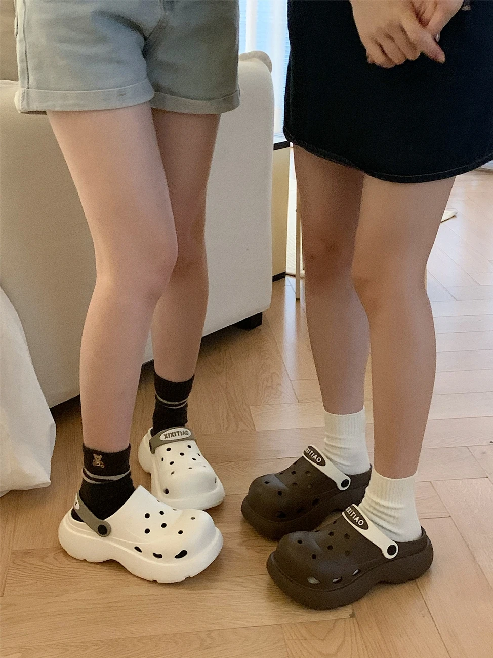 Women Garden Sandals Shoes Thick Sole Beach Slippers Cool And Versatile Hole Shoes Fashionable 2024 Summer Women Slippers