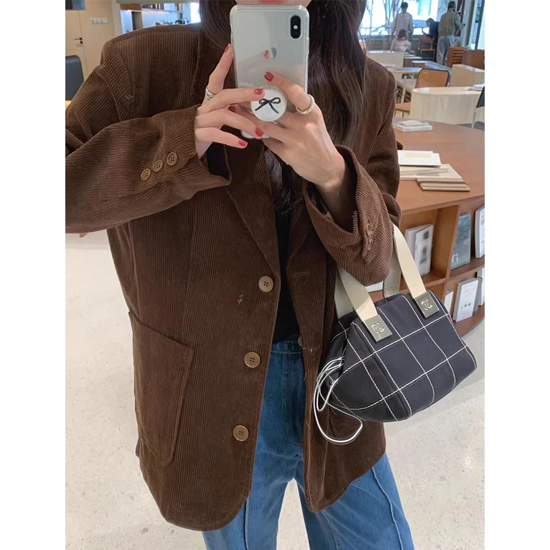 

Retro Chic Long Sve Single Buttoned Loose Fit Pure Color Corduroy Suit Jaet for Women Commute Sle Autumn Collection