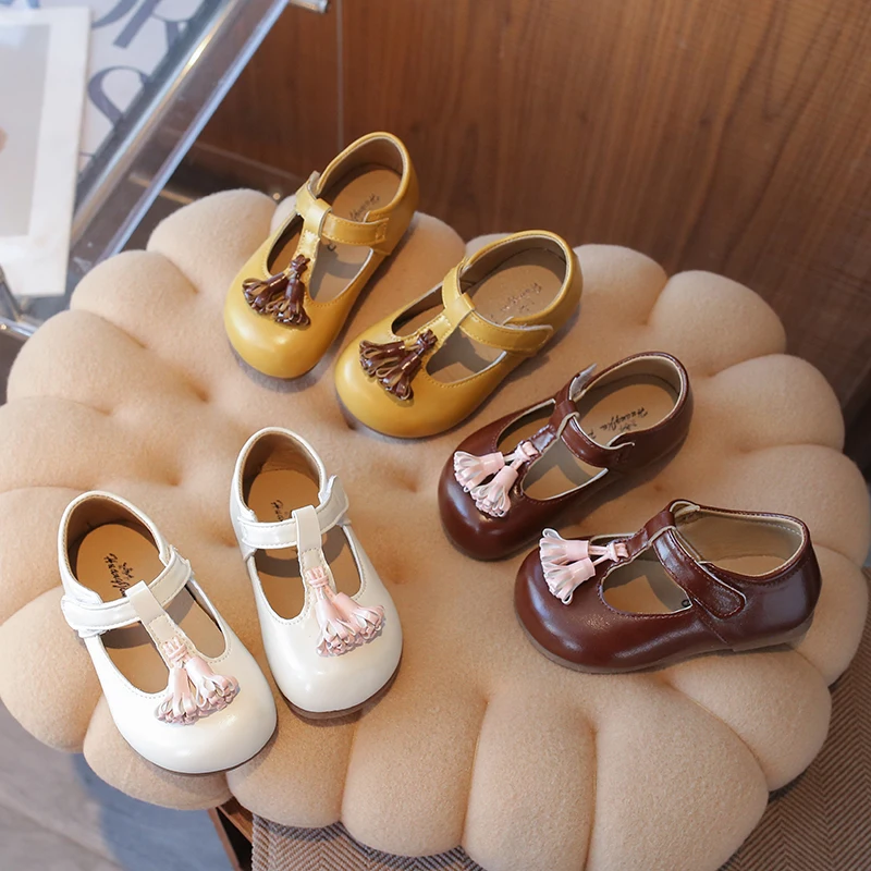 

Toddler Girls T-strap Leather Shoes with Cut Fringes 2026 New Spring Kids Mary Jane Flats Soft Sole Trendy Princess Party Shoes