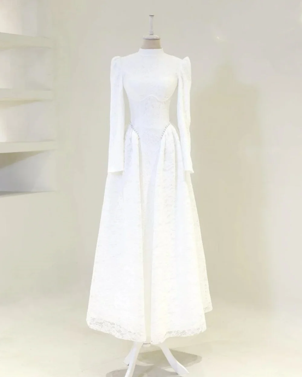 

Customized white Exquisite Casual Lace Pleat Beading Sequined A-line High Collar Long Dresses Evening Dresses for Woman Formal