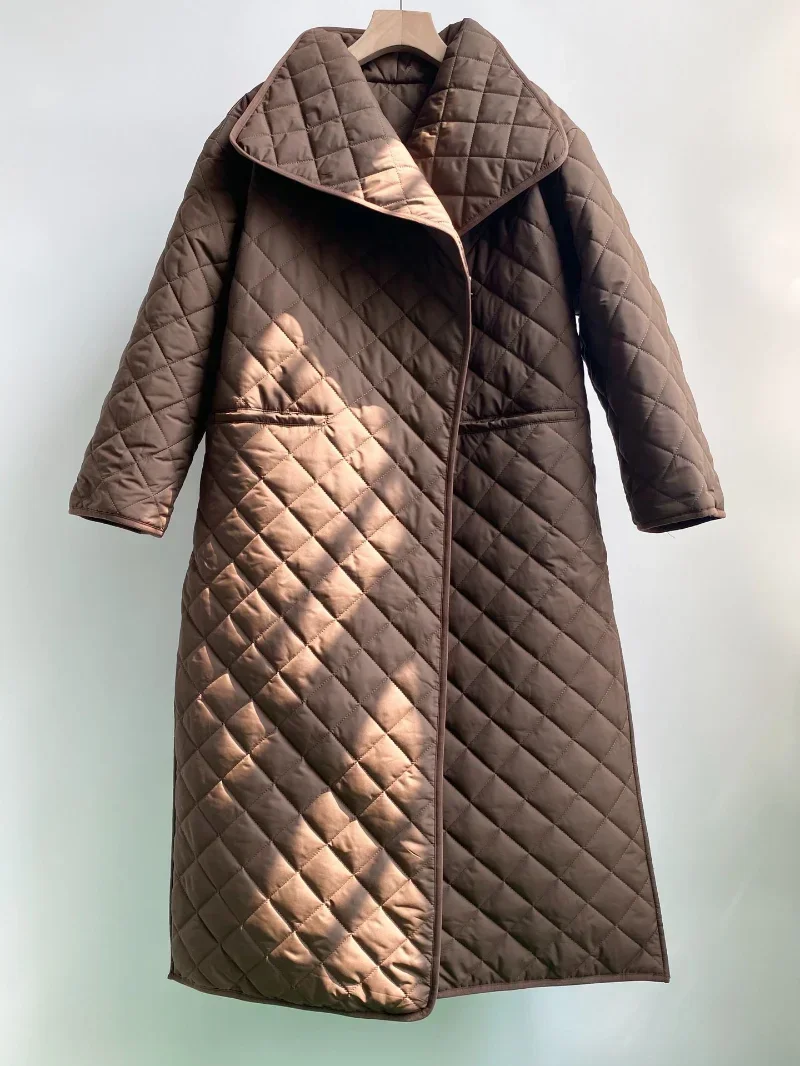 2022 Winter Niche Design Thickened Large Lapel Cotton Jacket Quilted Diamond-shaped Long Coat Women Parkas