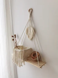 Mensola da parete galleggiante con nappe a forma di foglia intrecciata vassoio per vasi da fiori per piante espositore in legno Boho decorazione moderna per la casa decorazione da parete