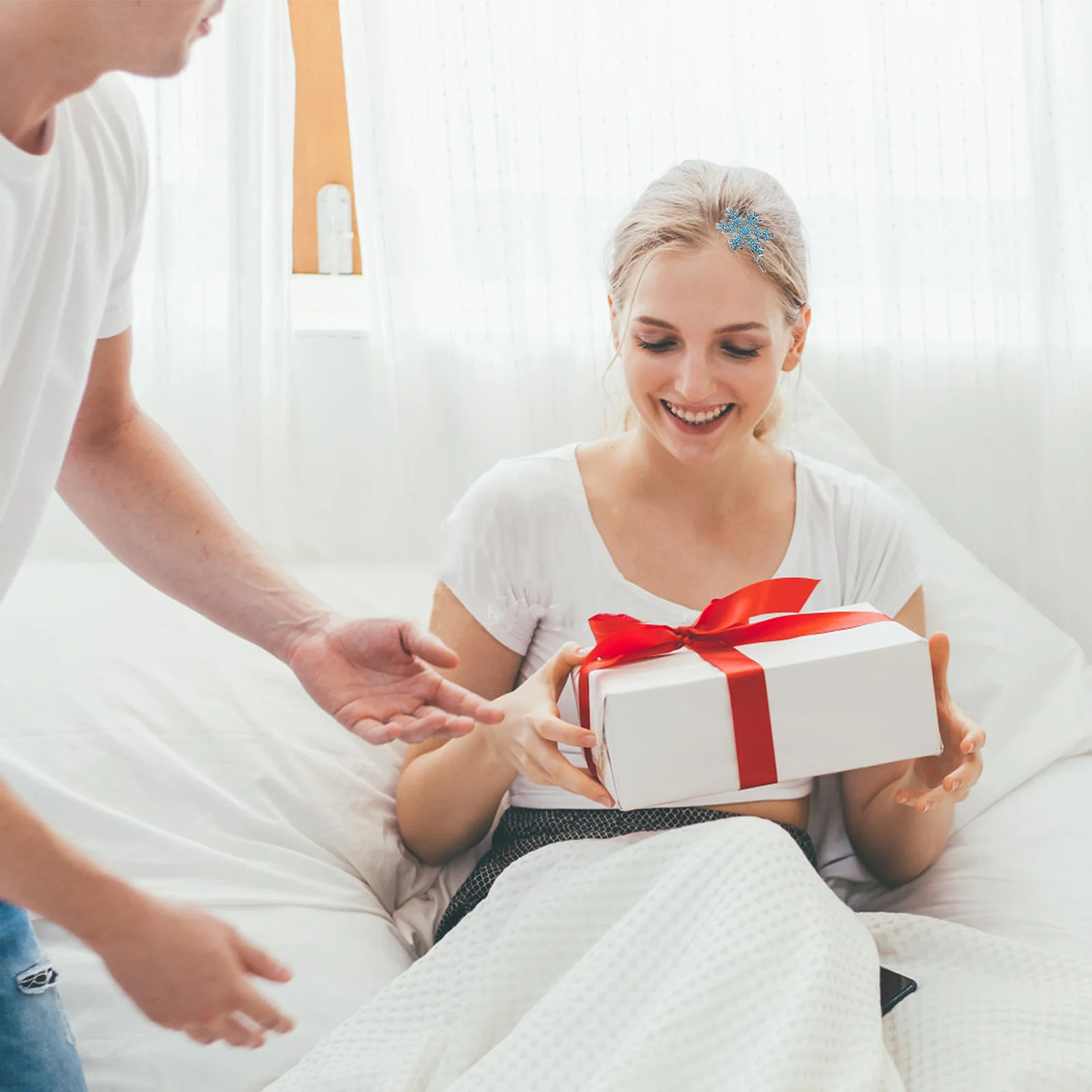 

12 шт., заколки для волос со снежинками, заколки для волос со стразами, элегантные головные уборы, аксессуары для волос для рождественской вечеринки для женщин и девочек