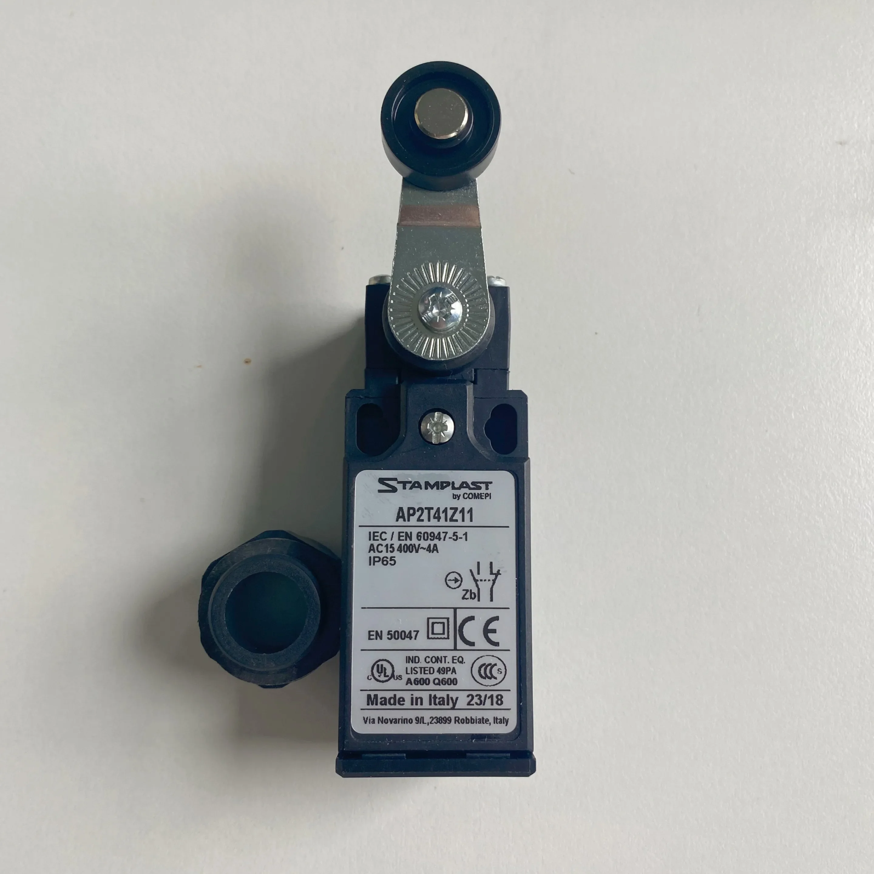 New original COMEPI AP2T41Z11 limit switch