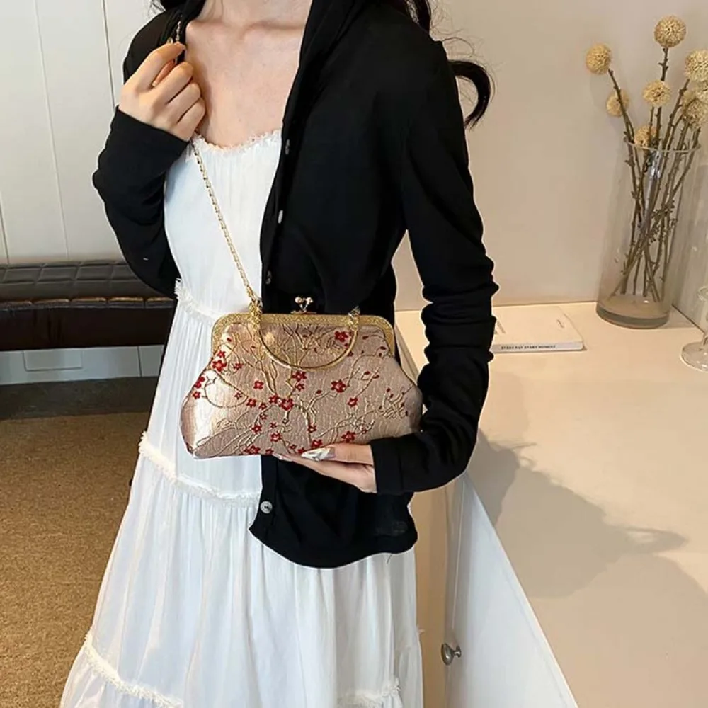 

Clasp Frame Embroidery Chinese Style Handbag Luxury Purse Print Chain Shoulder Pouch Nylon Large Capacity Ladies Clutch Bag