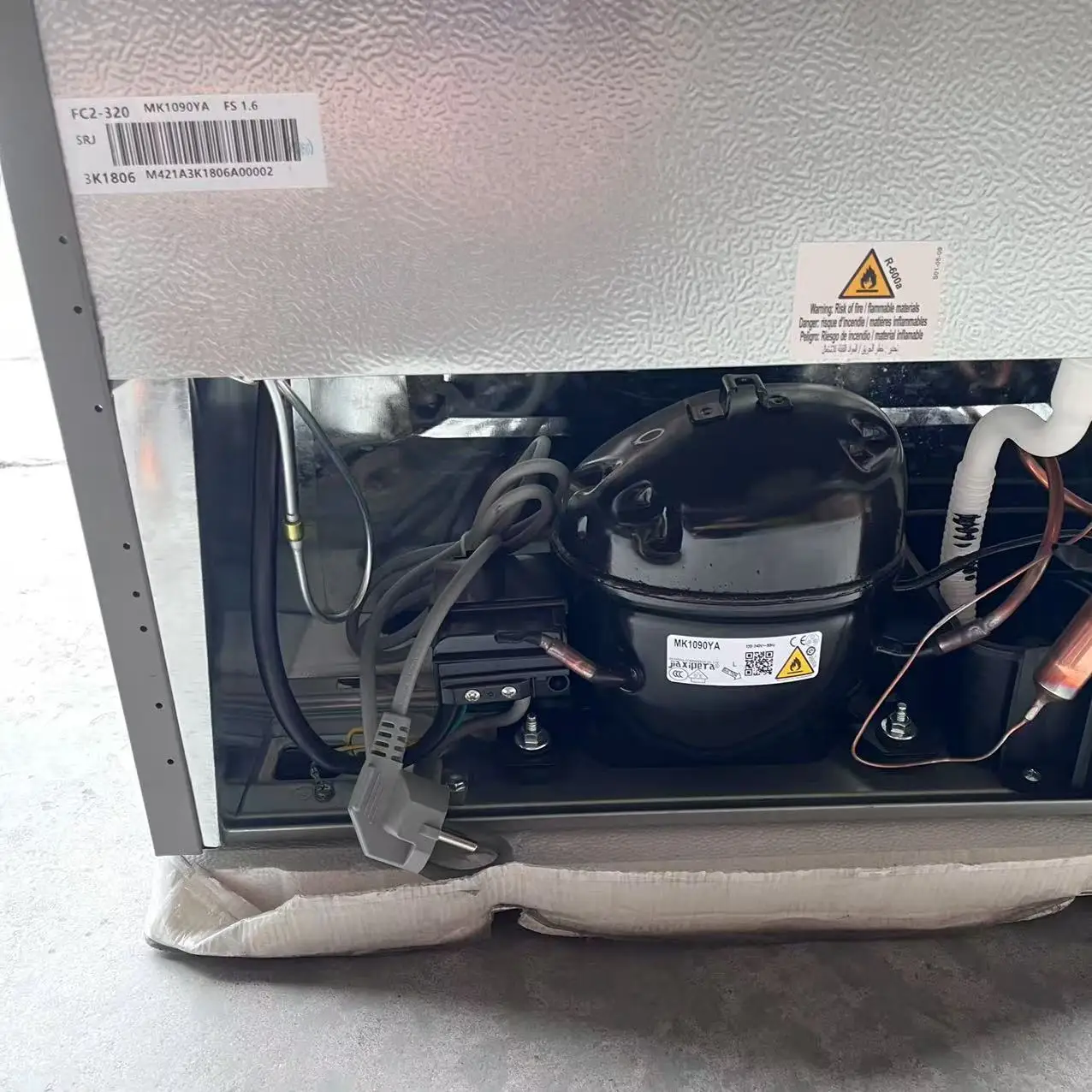 Upright Free Standing Double Door Top Freezer Fridge With Water Dispenser 290L for Home Double Door  Frigorifero 220V 50/60HZ