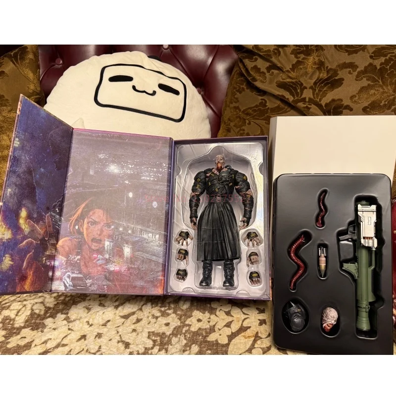 متوفر في المخزون حقيقية باتريوت ستوديو المقيم الشر Nemesis-T نوع/بج بوس نموذج 22 سنتيمتر بولي كلوريد الفينيل عمل الشكل الشكل الديكور هدية