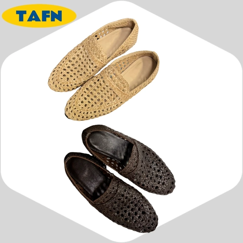 Beautiful All-Matching Simple Loafers Slip-on Temperament 24. Women’s Faux Leather Loafers with Stylish Design AE2307