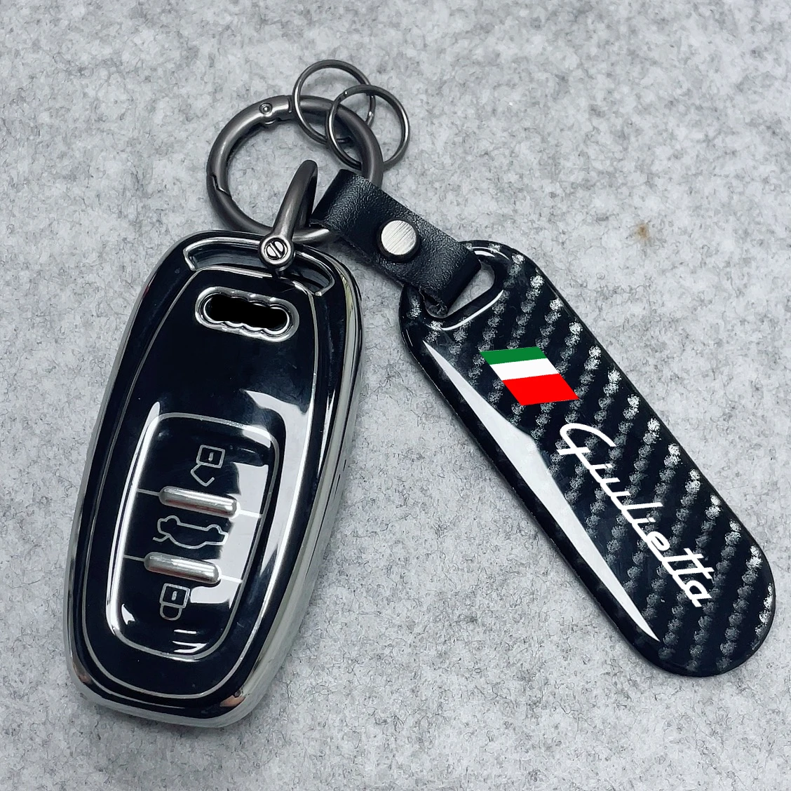 Car Keychain Carbon Fiber Zinc Alloy Keyrings For Alfa Romeo Giulietta Mito Romeo 4C MITO 156 Giulia Sportiva Car Accessories