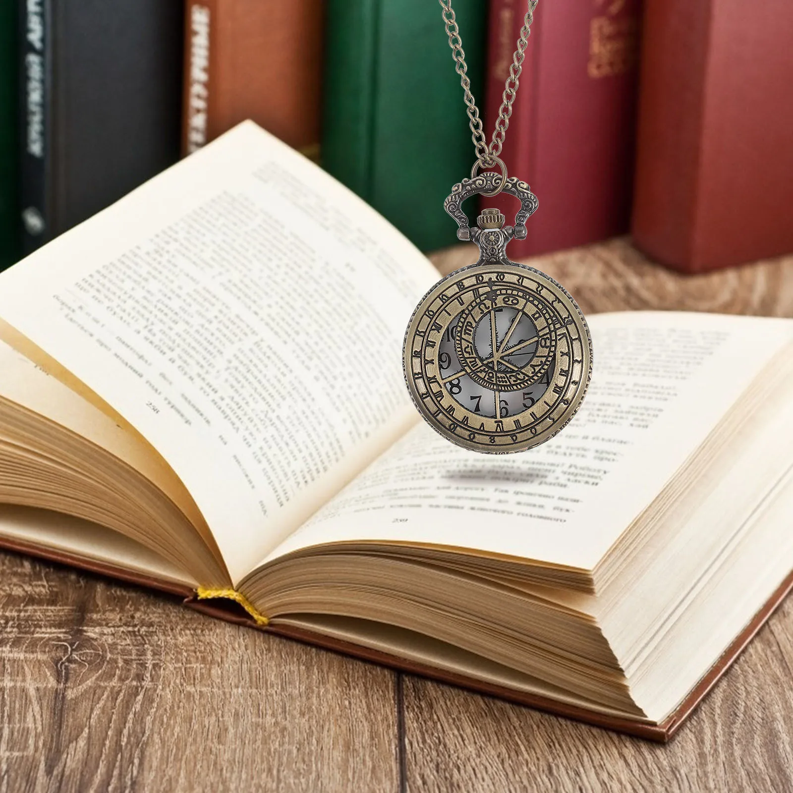 Vintage Pocket Watch Hollow Digital Dial Compact Size Retro Hanging Necklace Chain Pendant Quartz Watch Fashion Accessories