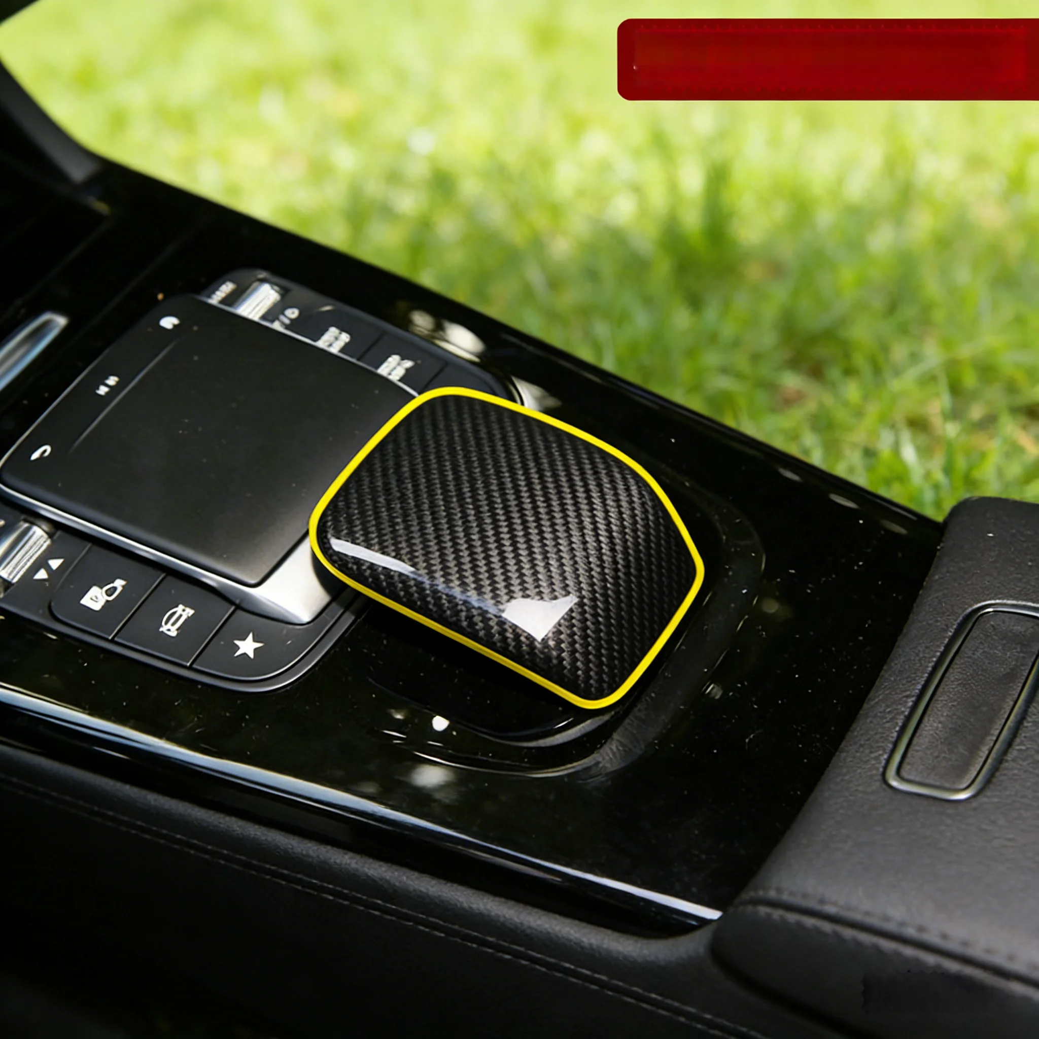 

Suitable for 19-21 Mercedes-Benz A-Class GLA true carbon fiber central control handrail cover car interior modification,red