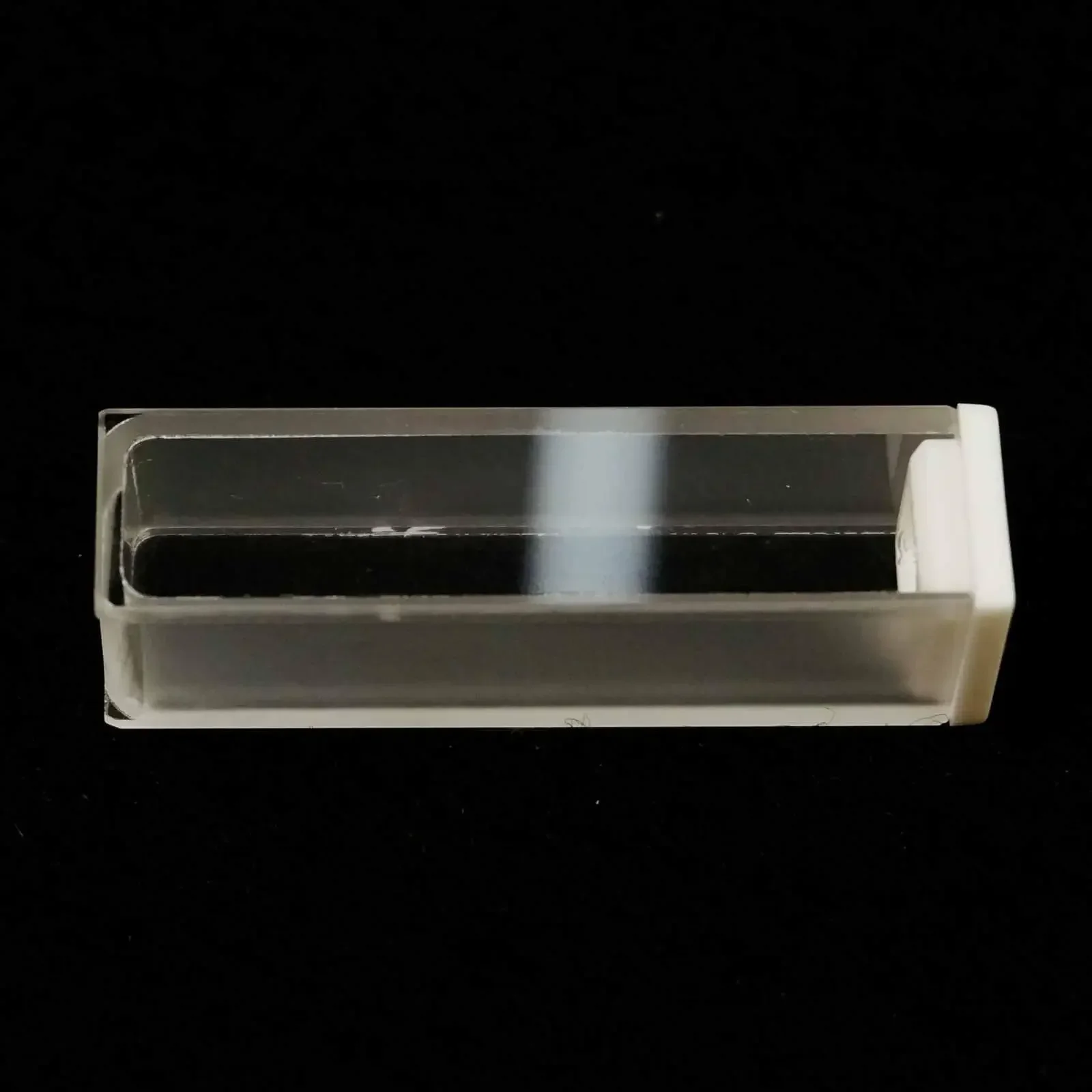 A Box of 2pcs 10mm Path Length JGS1 Quartz Cuvette Cell With Lid For Spectrophotometers