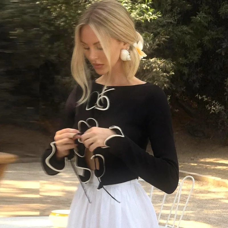 المرأة تي شيرت جديد الخريف موضة الشارع الشهير الدانتيل متابعة طويلة الأكمام عادية سليم تيز أبيض وأسود مثير الإناث تنوعا المحاصيل الأعلى #4