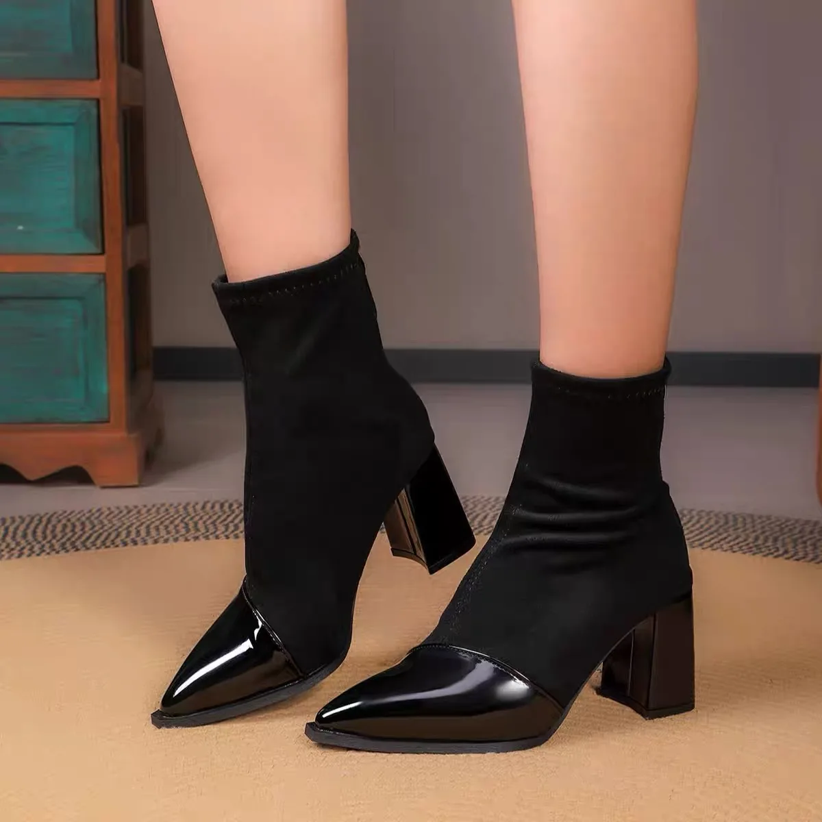Fashionable Pointed Toe High Heel Short Boots Women's Slim Style Casual Spring Autumn Leather Boots Zipper Closure Comfortable