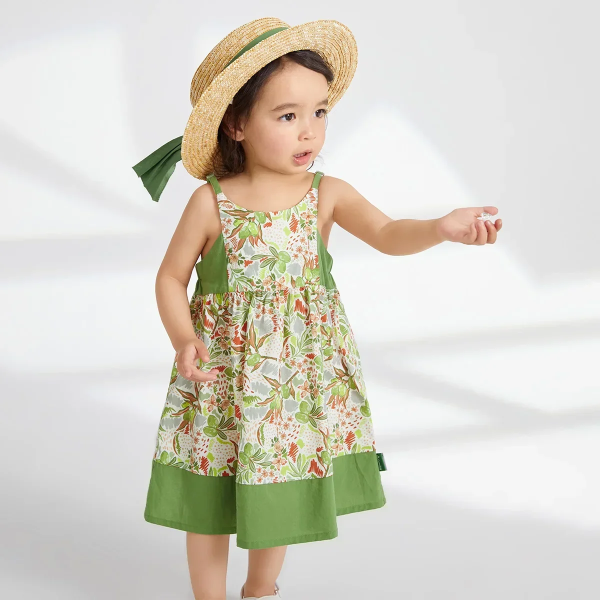 

Amila Baby Girl Dress 2023 Summer New 100% Cotton Vintage Floral Garden Resort Casual Sling Pressed Pleated Dresses 0-6Y