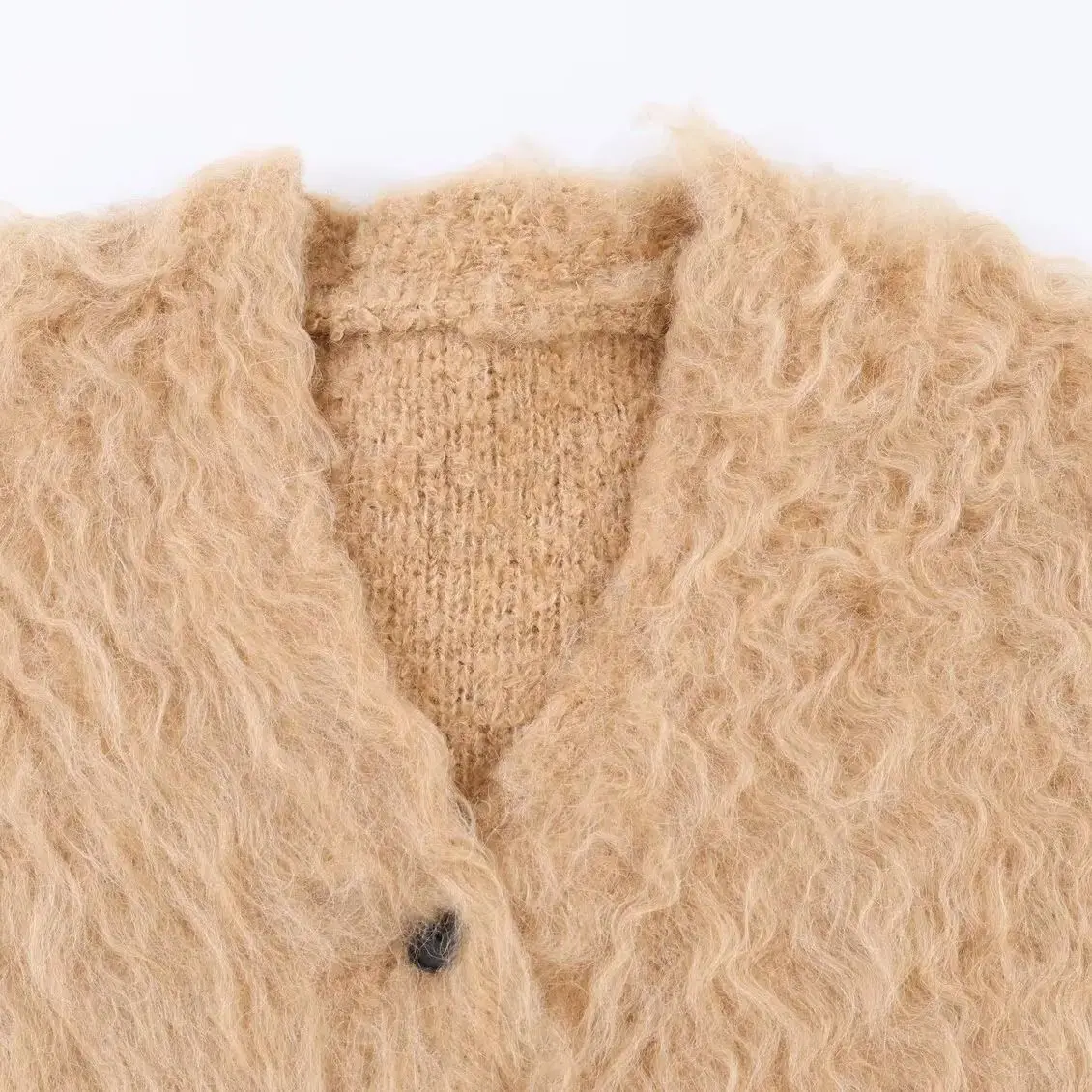 DiYiG WOMAN 2025 Winter New Fashion Solid Color Long Hairy Knitted Long Sleeve Cardigan Chic V-Neck Button Sweater Coat Mujer