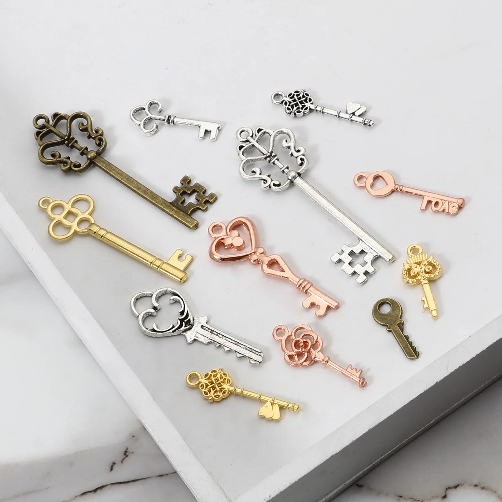 13PCs/Set Vintage Key Charms Pendants Multicolor Fixed Mixed Metal Charms DIY Necklace Earrings Handmade Jewelry Making Supplies