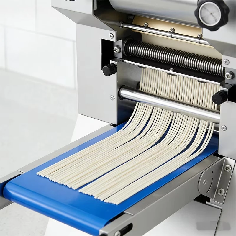 Small Fully Automatic Noodles Making Machine for Home Multifunctional Vegetable Noodle Maker