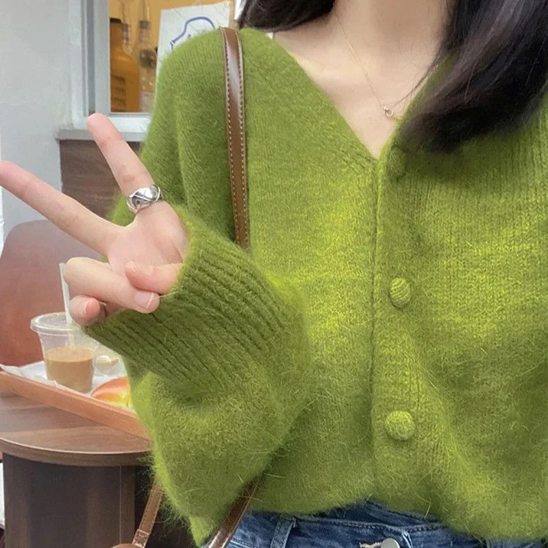 Avocado Green V-neck Cardigan Sweater for Women's Spring Autumn Solid Color Lazy Style Retro Knitted Sweater Jacket for Women